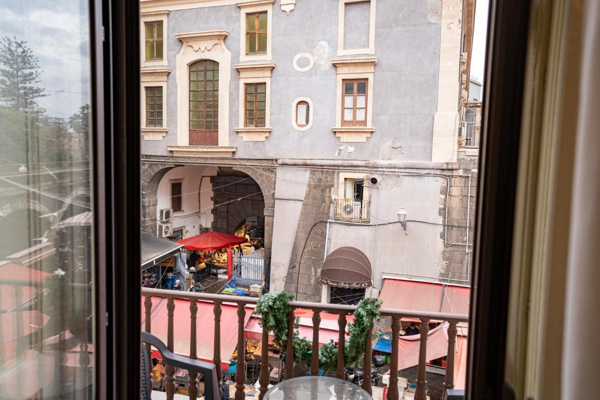 Sicily In Home Centro Catania Pescheria Eksteriør bilde