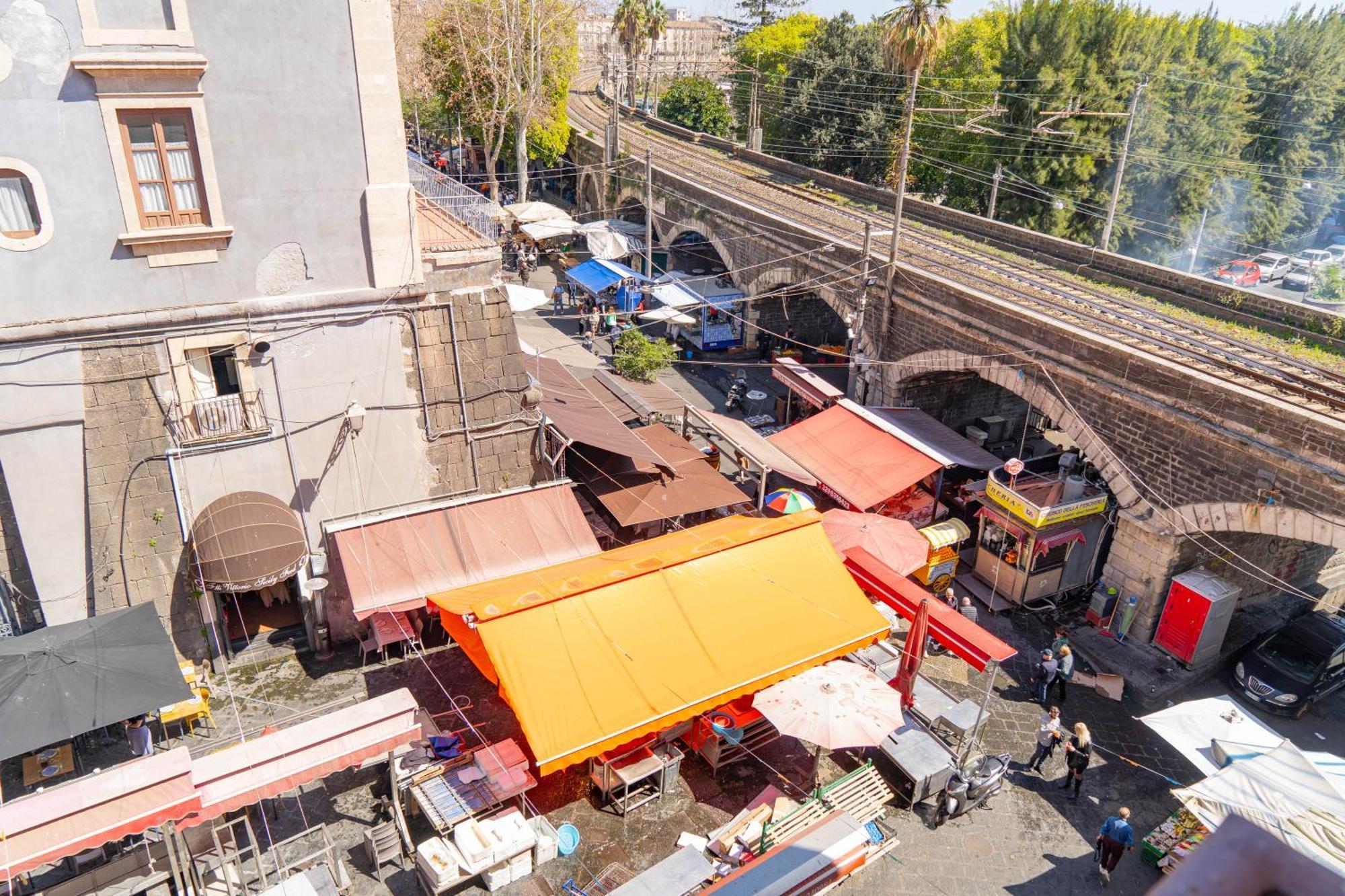 Sicily In Home Centro Catania Pescheria Eksteriør bilde